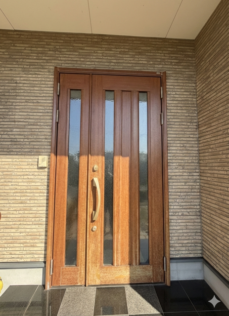 LIXIL　玄関ドアリフォーム　リシェント　Ｒ8.2施工