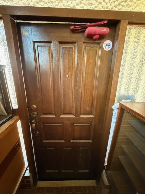 LIXIL　玄関ドアリフォーム工事　Ｒ8.3施工