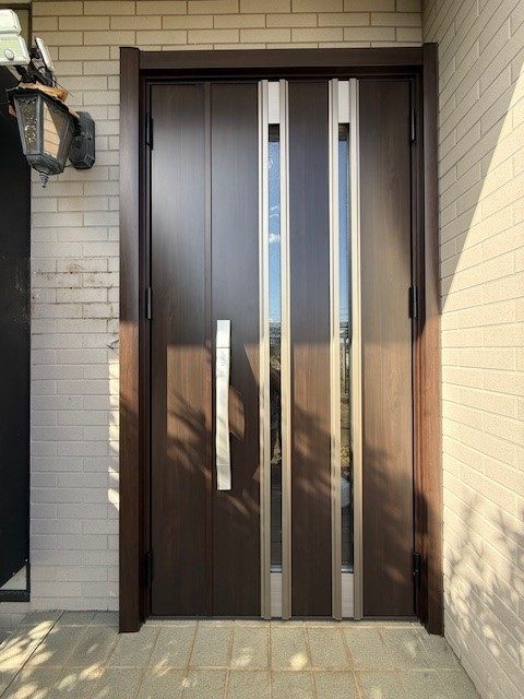 LIXIL 防犯対策　玄関ドアリフォーム工事　R8.3施工