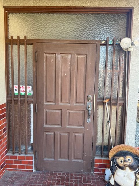 LIXIL　玄関ドアリフォーム工事　Ｒ8.3施工