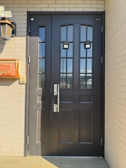 LIXIL 防犯対策　玄関ドアリフォーム工事　R8.3施工